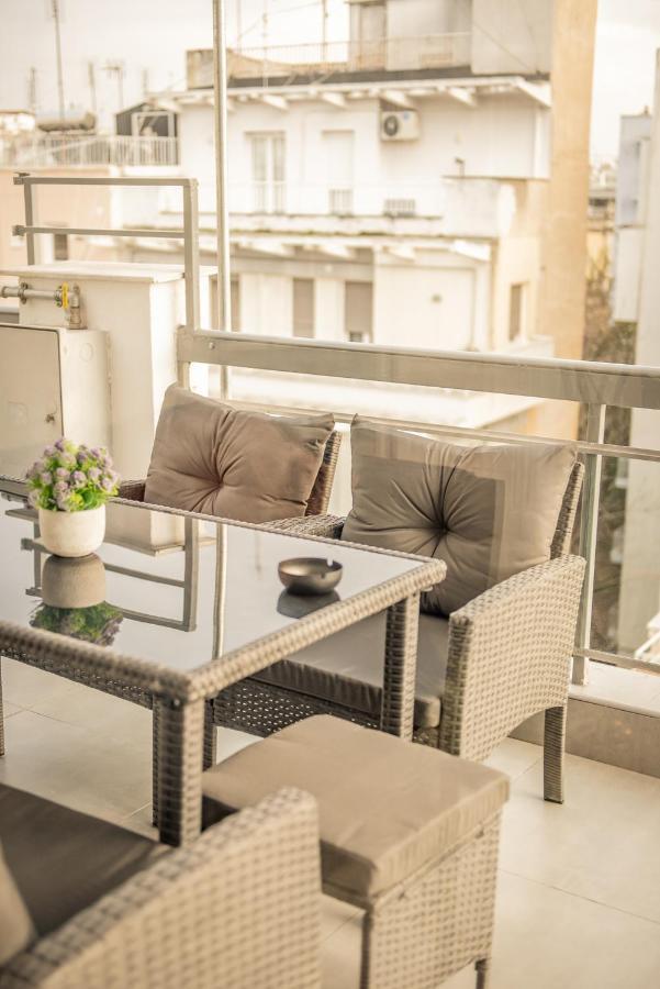 Apollo'S Apartment On Radio City Midas Home سالونيك المظهر الخارجي الصورة